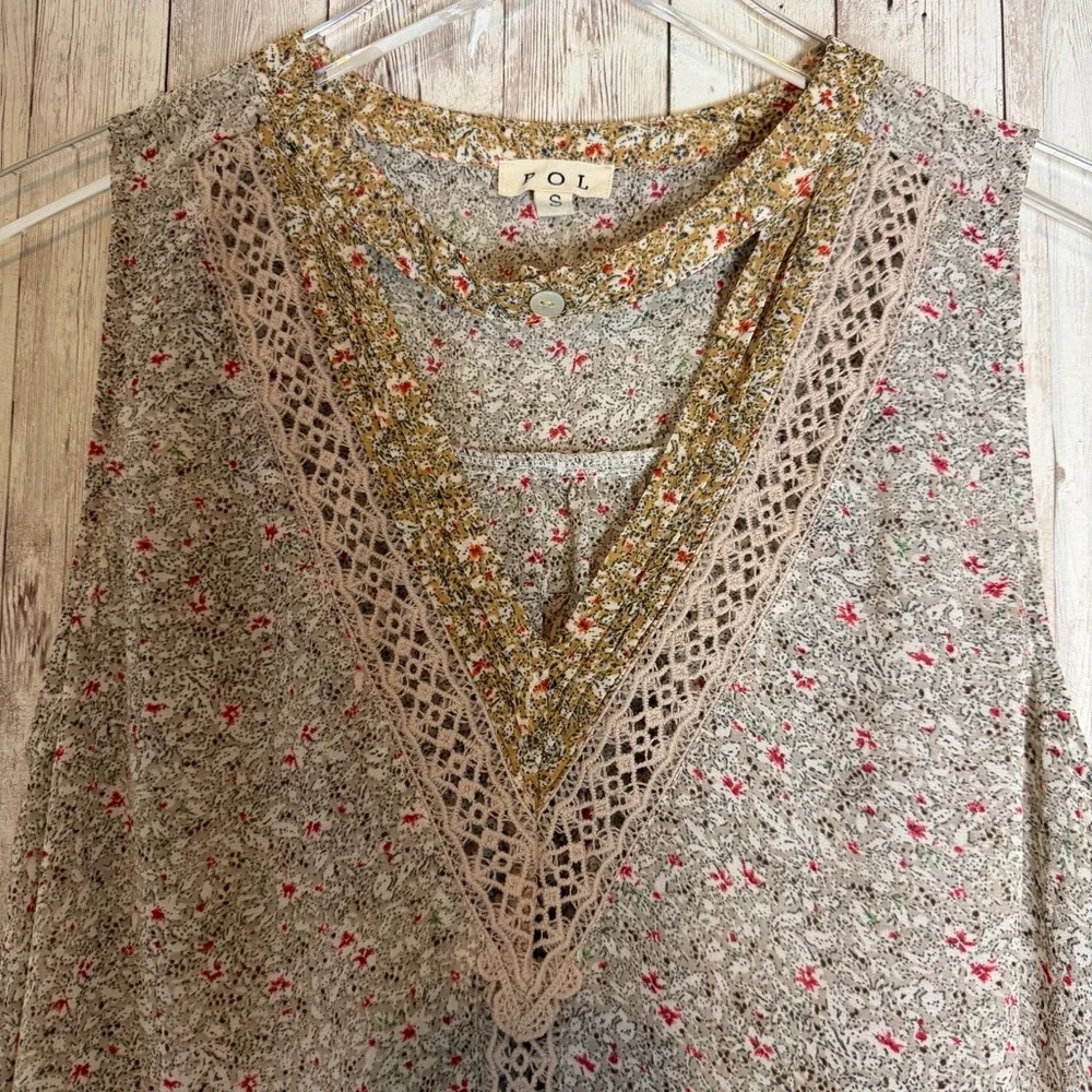 POL Boho Mixed Print Lace Trim Sleeveless Tunic Top - Picture 2 of 10